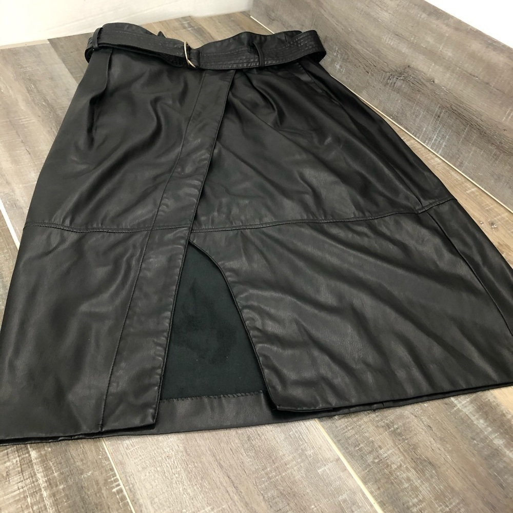 Worthington Faux Leather Black Pencil Skirt Size 8T - Picture 3 of 5